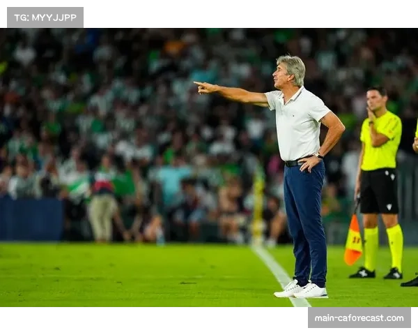 佩莱格里尼节奏控制哲学 贝蒂斯中场传导精细但终结能力不足